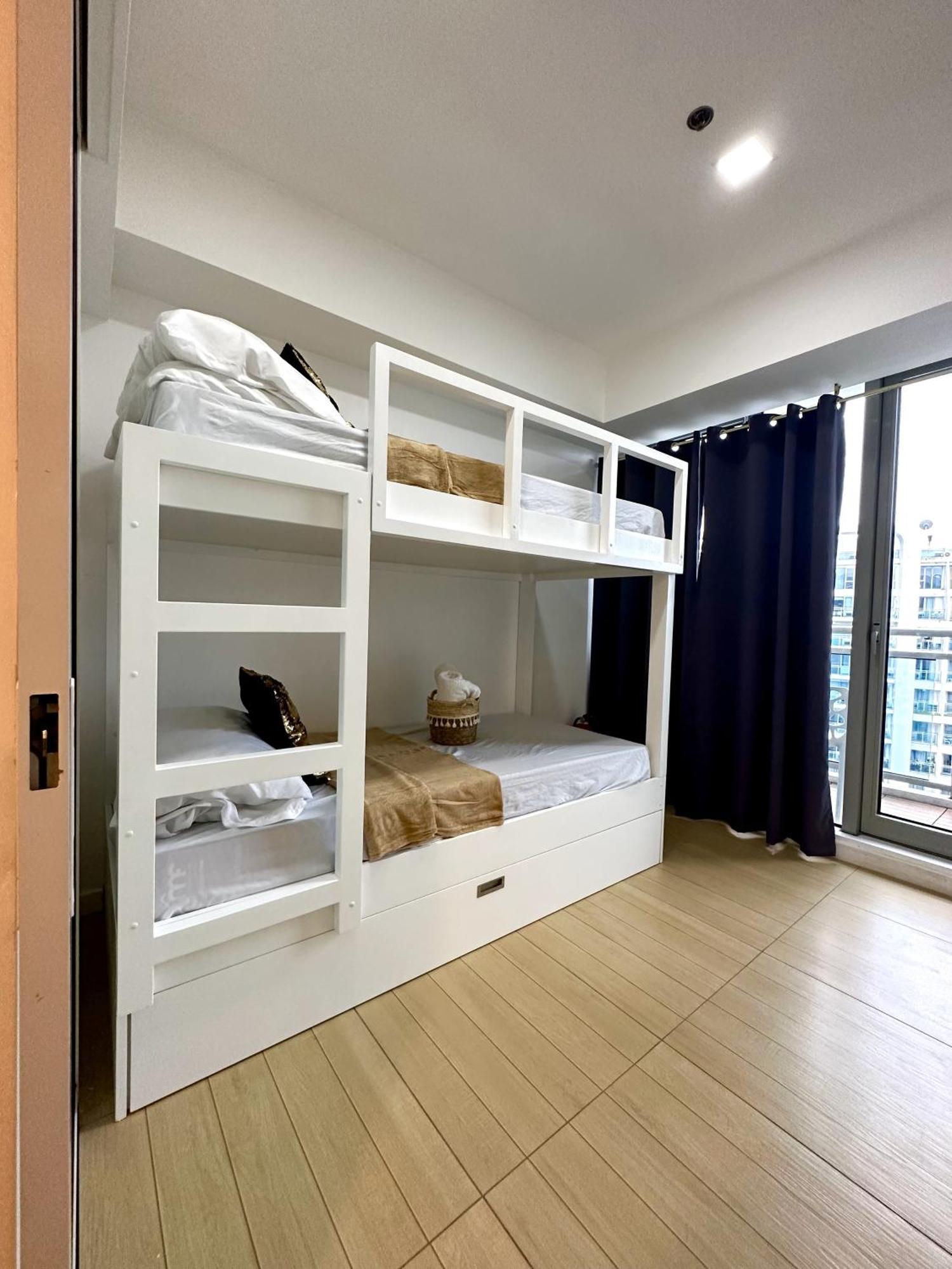 The Bahamas & Maldives Suites At Azure Residences Paranaque 15 Mins Manila Airport T3 ภายนอก รูปภาพ