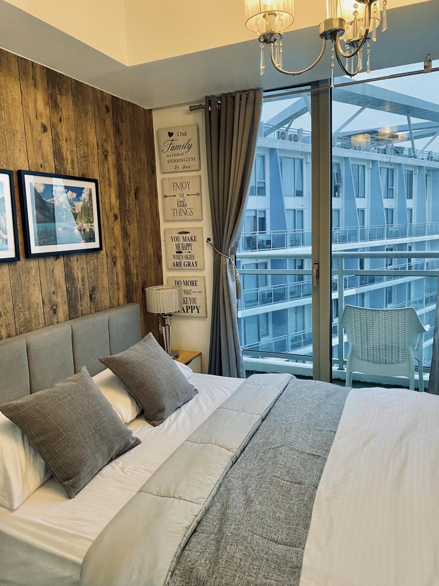 The Bahamas & Maldives Suites At Azure Residences Paranaque 15 Mins Manila Airport T3 ภายนอก รูปภาพ